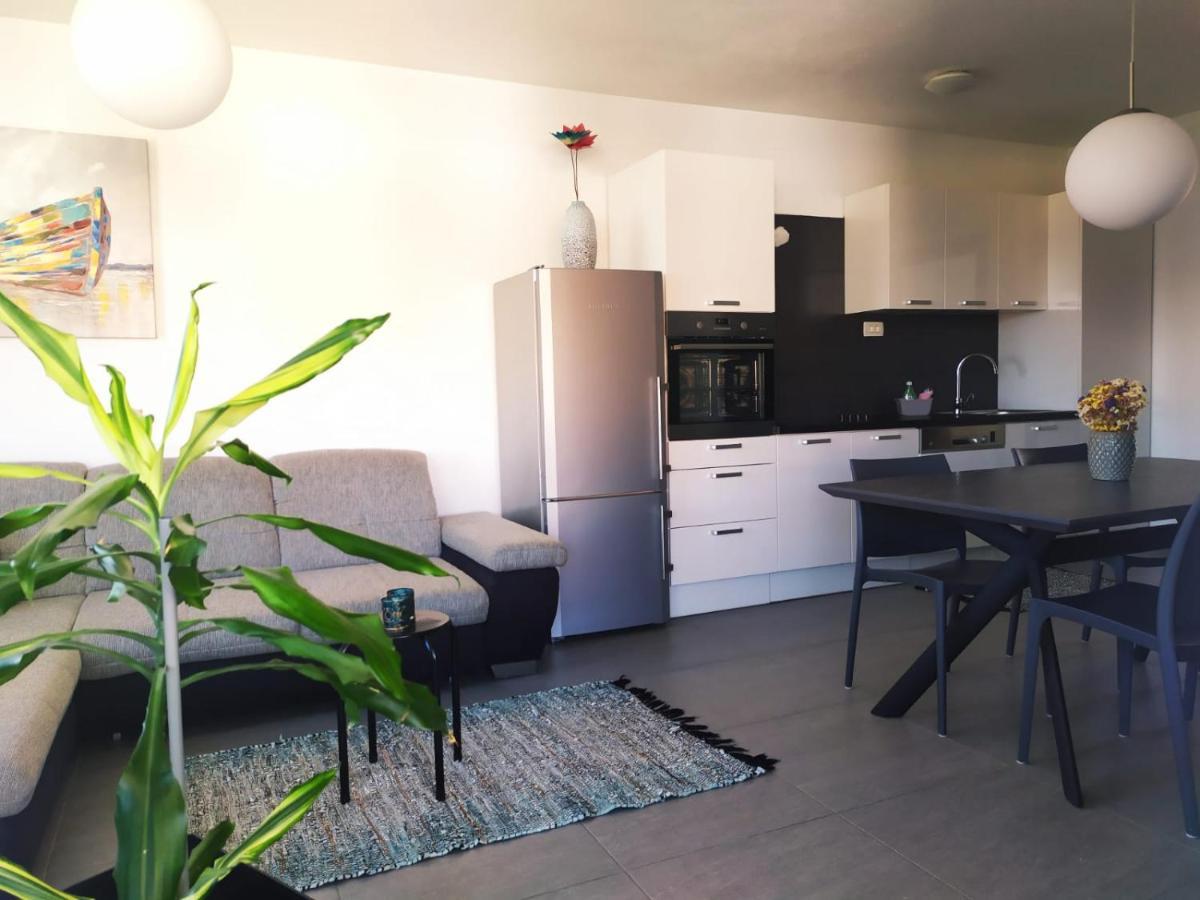 Apartamento Tiamar Slatine Exterior foto