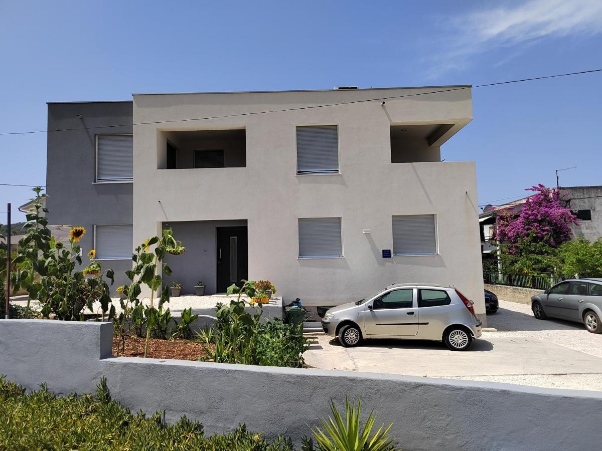 Apartamento Tiamar Slatine Exterior foto