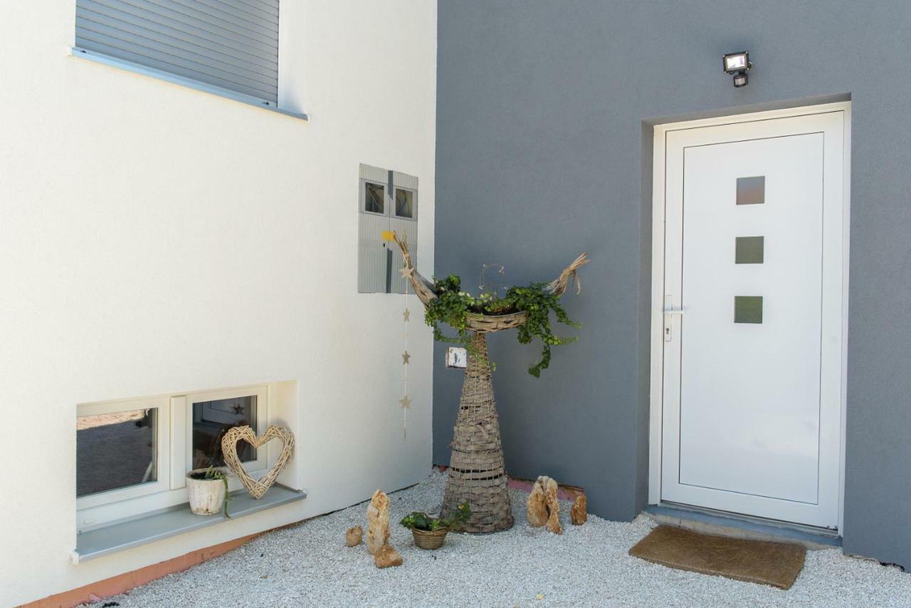 Apartamento Tiamar Slatine Exterior foto